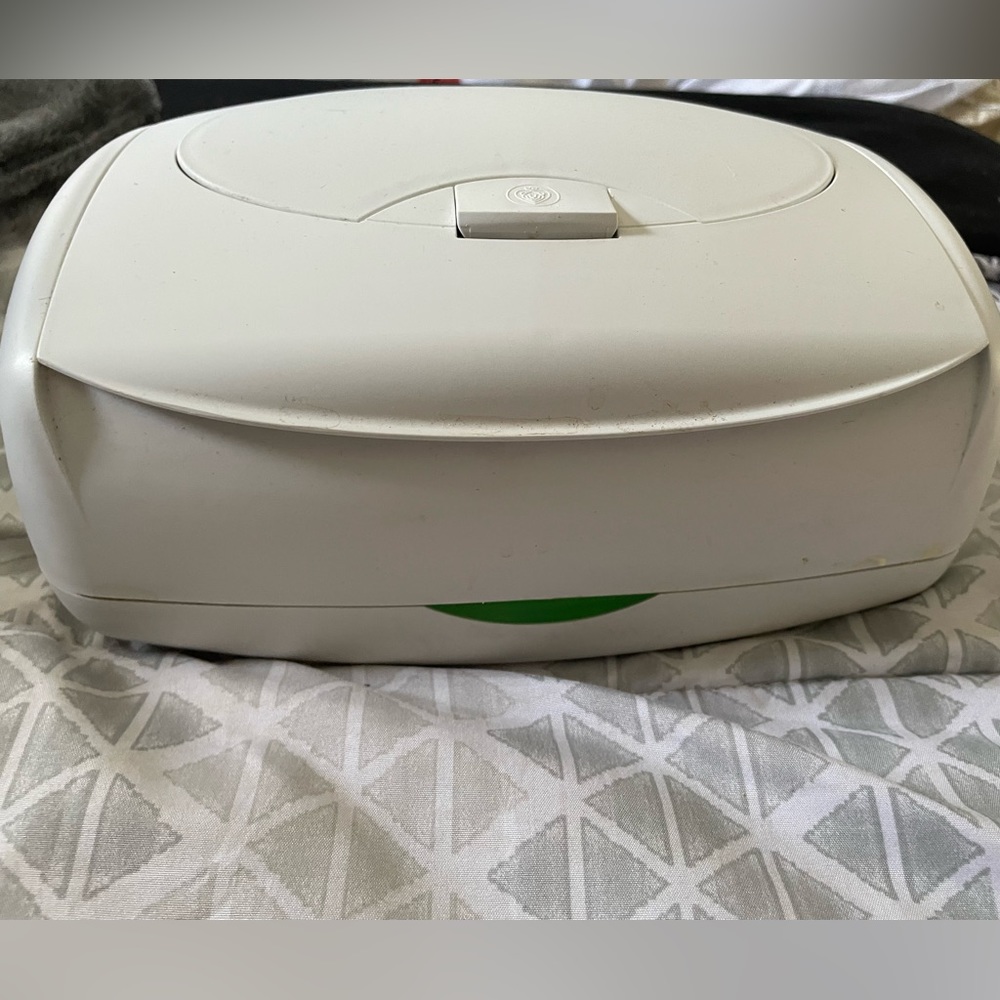 baby wipe warmer.